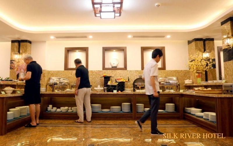 Review Khách sạn Silk River Hotel