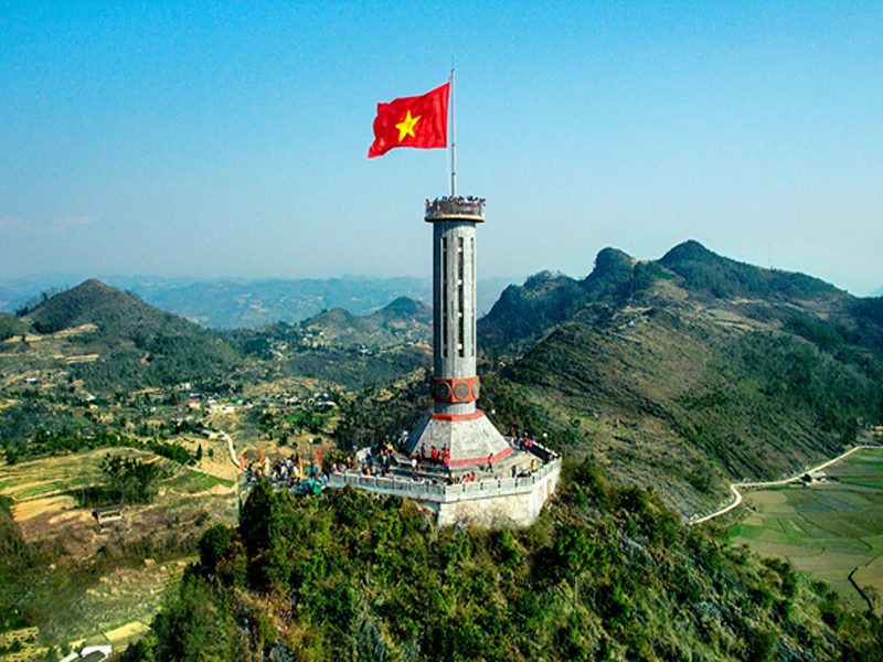 Địa điểm du lịch Cột Cờ Lũng Cú hấp dẫn tại Hà Giang